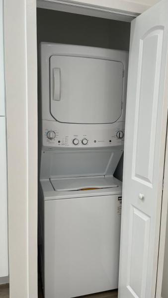 Στη φωτογραφία φαίνεται το αντικείμενο Luxury mini house που βρίσκεται στην πόλη Chatsworth.