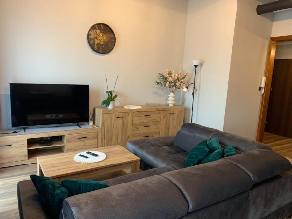Na zdjęciu widoczny jest obiekt Bulwar Apartament Stare Miasto położony w mieście Kotla.