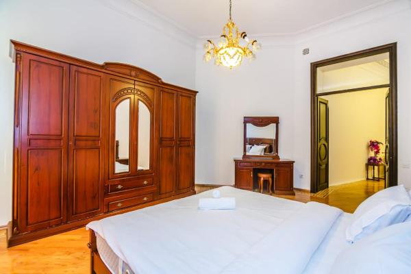 White Apartment In The Nizami Street - Azerbaigian