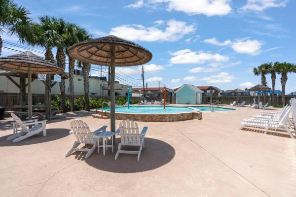 Foto 6: Large Pool, Near the Beach, 5 Bedroom, King Beds, Patio, Grill, Pet Friendly