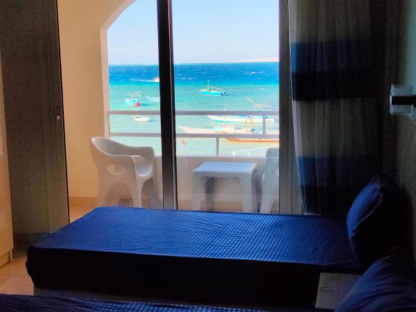 Na zdjęciu widoczny jest obiekt Aquarium Seaview accomodations położony w mieście Hurghada.