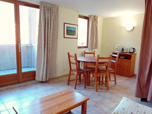The photo shows the Apartment Termignon near Ski Slopes located in the city of Val Cenis.