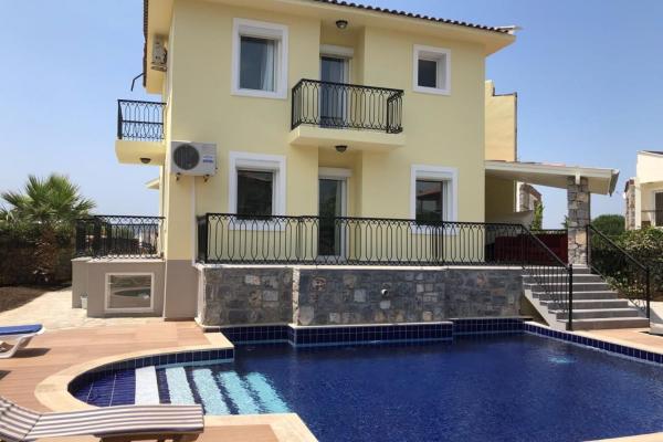 På billedet ses objektet Sunrise Villa beliggende i byen Fethiye.