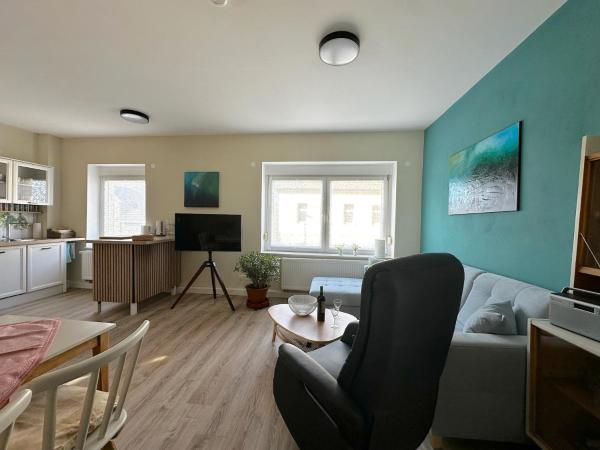 På billedet ses objektet Ferienwohnung Dahlen mit familienfreundlichem Garten beliggende i byen Heyda.
