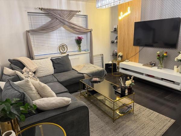 Cosy Apartment East London, London