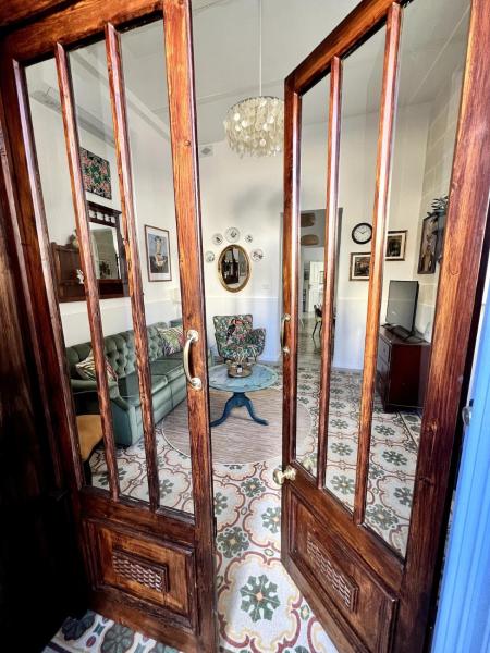 En la foto se muestra el objeto Central Boutique Apartment Near Valletta - Perfect for Couples Wanting to Discover Malta - Cosy & Fun ubicado en la ciudad de Msida.