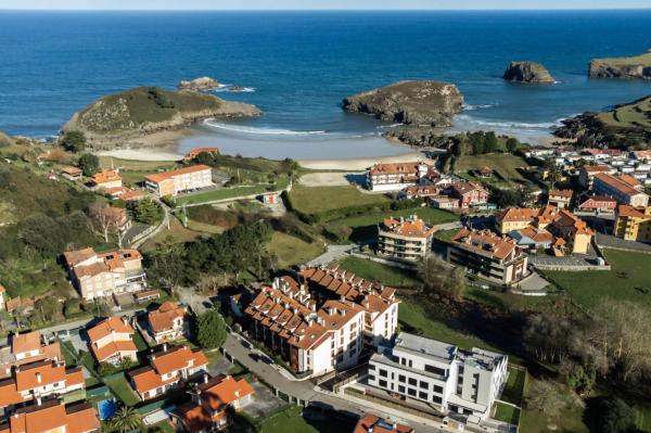 A la foto es mostra l'objecte Playa de Barro situat a la ciutat de Niembro.