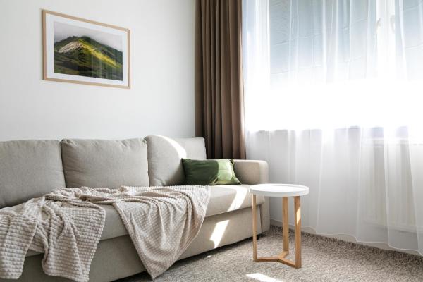 Cozy 1 bedroom apartment with a free parking spot