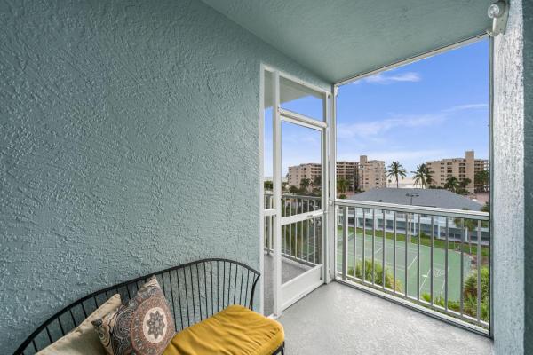 Pool, Tennis, Across the Street from the Beach - Captainの写真5