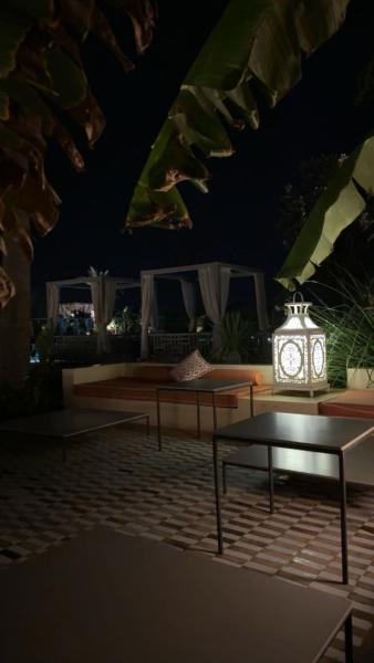写真にはイムスワン市にあるGuest Houseが写っています。