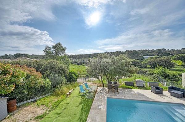 A la foto es mostra l'objecte belle maison de vacances climatisée,3ch avec piscine situat a la ciutat de Poulx.