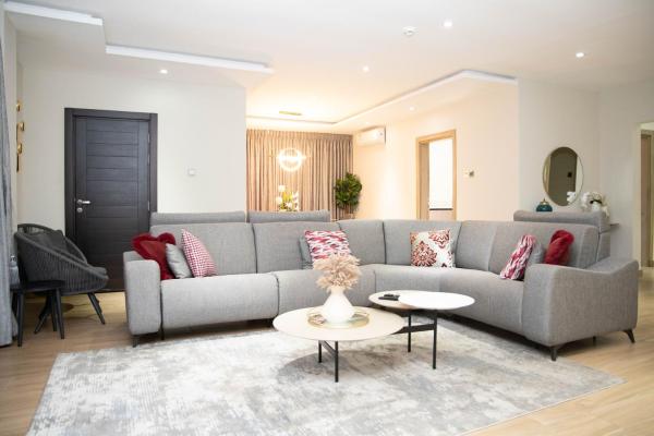 Lysaro Luxury Apartment, Osu, Accra