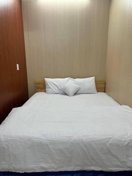 På billedet ses objektet Vinh Hotel beliggende i byen Thốt Nốt.