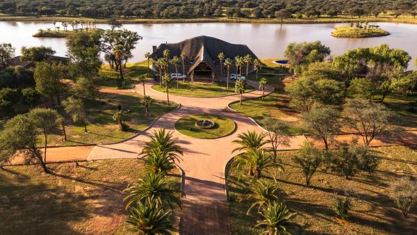 Auf dem Foto ist das Objekt WABI Private Luxury Game Reserve in der Stadt Okatuwo zu sehen.
