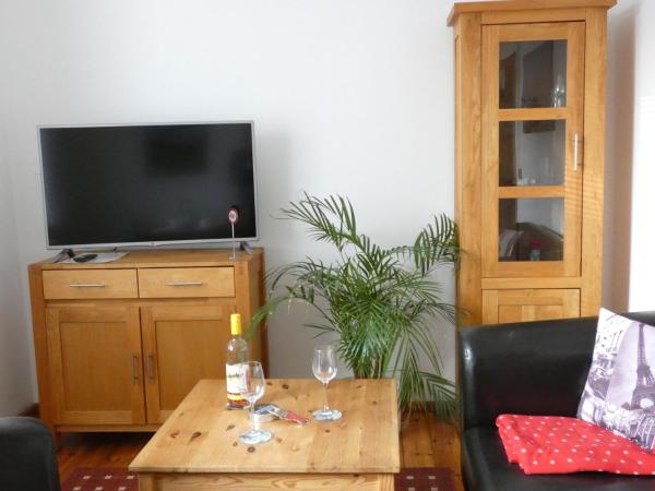Ferienwohnung in Berlin-Grünau, Wasser- und Waldnähe, gute Verkehrsanbindung, Berlín