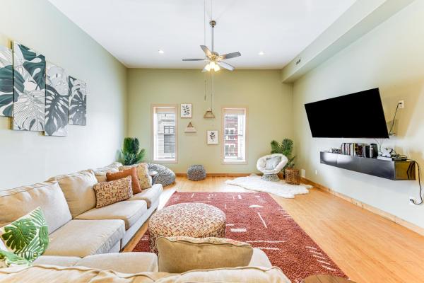 En la foto se muestra el objeto Bring a Pet Historic Downtown Olean Apartment ubicado en la ciudad de Olean.