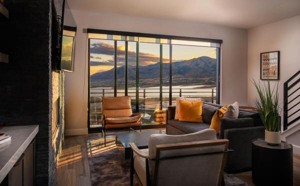 Na fotografii je vidět objekt Million-Dollar Views, Luxury Stay Near Park City nacházející se ve městě Oakley.