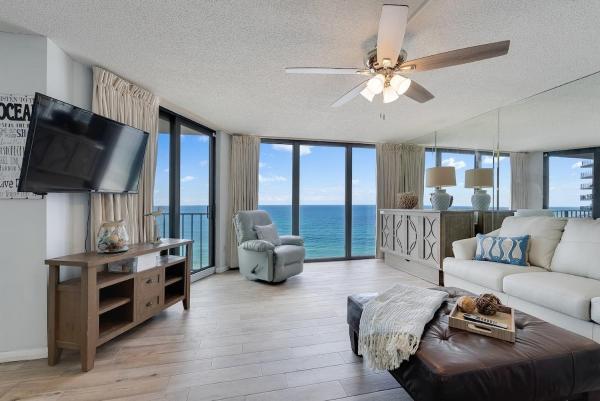 Edgewater T2 #911 Sleeps 10 With Amazing Sunsets! - Panama City Beach, FL