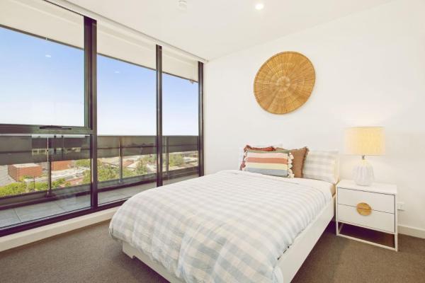 Φωτογραφία 4: 2 BR Apartment with car parking on Grote Street
