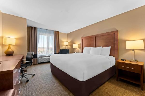 Na fotografii je vidět objekt Comfort Inn & Suites Avera Southwest nacházející se ve městě Tea.