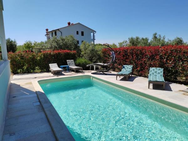 Villa With Pool And Mesmerizing Sea View - Fasana