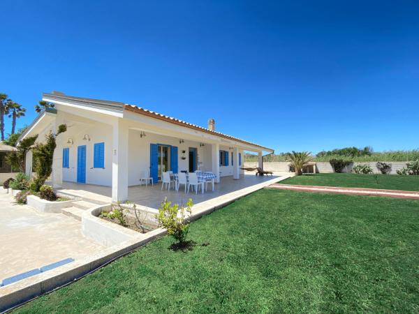 Villa Soleado, Marzamemi - Sea Front Villa - San Lorenzo