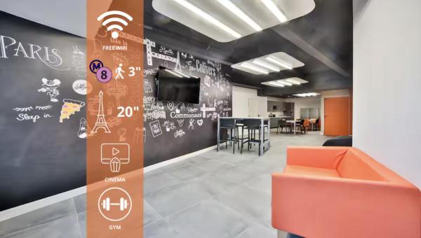 The photo shows the 02.Studio#Charenton#Fitness#Cinema located in the city of Charenton-le-Pont.