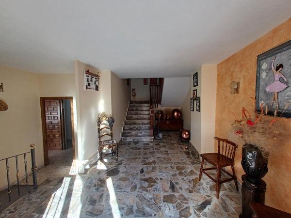 Na fotografii je vidět objekt Casa Rural Apartamento Sol ideal para familias nacházející se ve městě Olvés.