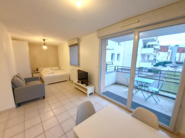 Na fotografii je vidět objekt L'Apollinaire - 34m2 avec balcon et parking privé nacházející se ve městě Couternon.