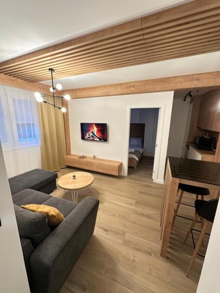 Na zdjęciu widoczny jest obiekt Apartman Kretic Villa Mont położony w mieście Jahorina.