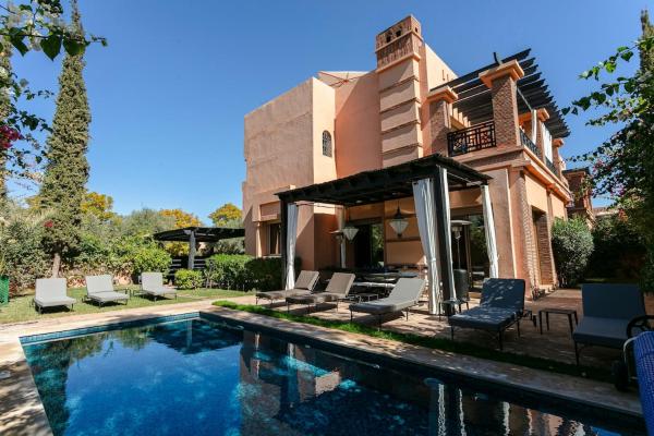 Na zdjęciu widoczny jest obiekt Amelkis Golf Marrakech, Villa 6ch, piscine chauffée położony w mieście Marrakesz.