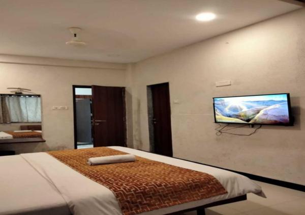 På billedet ses objektet Hotel Sarika beliggende i byen Shenwa.