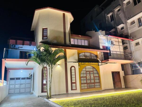 På billedet ses objektet Majestic Villa 5 Bedrooms AC Bunglow beliggende i byen Mysore.
