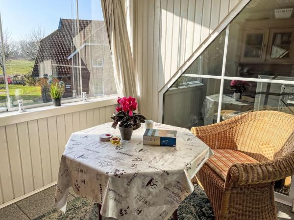 Na fotografii je vidět objekt Apartment Hus am Bodden by Interhome nacházející se ve městě Waase.