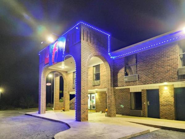 Nella foto è visibile l'oggetto Motel 6 Fancy Gap VA situato nella città di Fancy Gap.