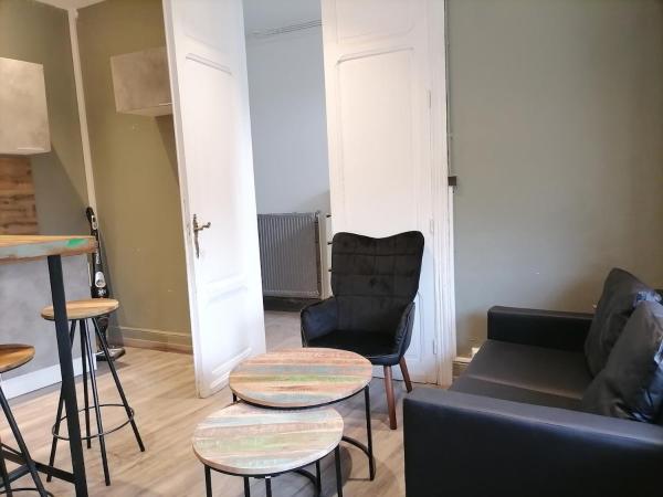 På billedet ses objektet CHAMBRE 2 La Rustique beliggende i byen Lorette.