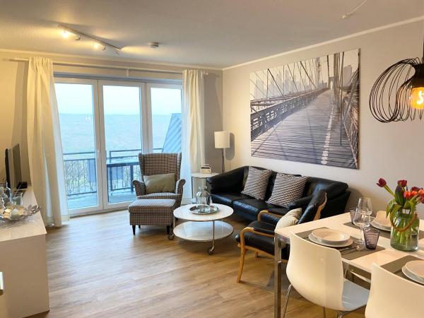 A la foto es mostra l'objecte Deichglueck situat a la ciutat de Sankt Peter-Ording.