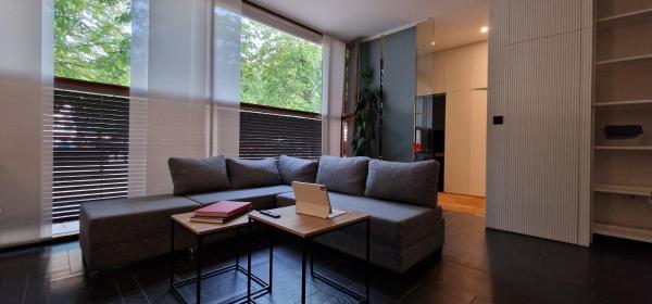 照片显示了位于Mucientes市的Moderno Apartamento con Garaje Privado物件。