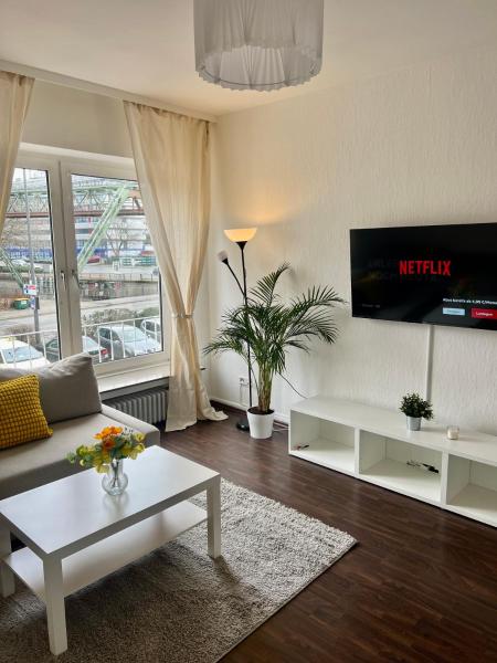 City Apartment 5 min A46 - Parkplatz,Wifi,Netflix,Self check-in, Wuppertal