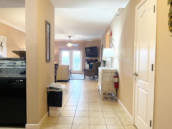 Unit 1606 - Mountain View Condos的照片3