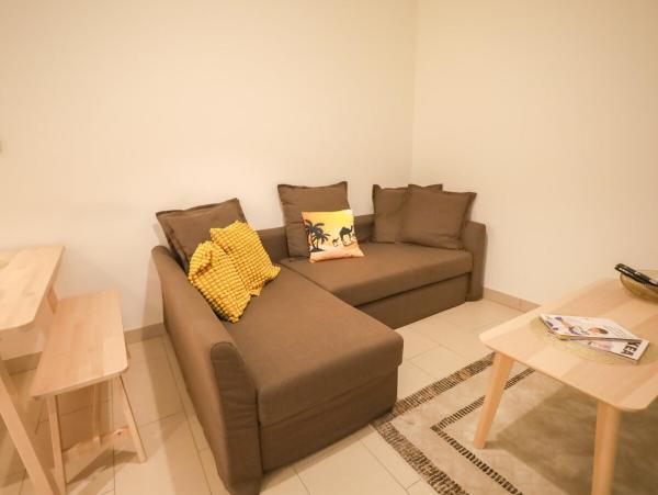 Foto 4: IBIA Homes - Cozy 2BR Holiday Retreat