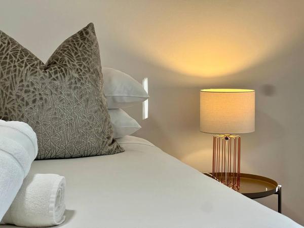 На фото показан объект Stylish Armadale Getaway, расположенный в городе Byford.