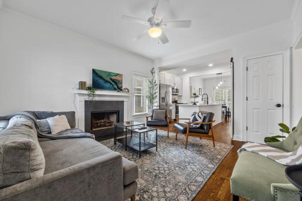På billedet ses objektet Perfect In-Town location! KINGbed, BBQ and Parking beliggende i byen Atlanta.