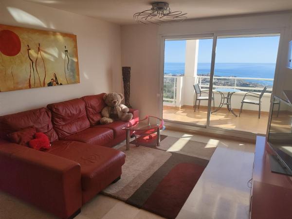 Spacious Apartment With A Great View - Benalmádena