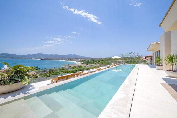 The photo shows the Casa Yeiya in Kupuri located in the city of Punta Mita.
