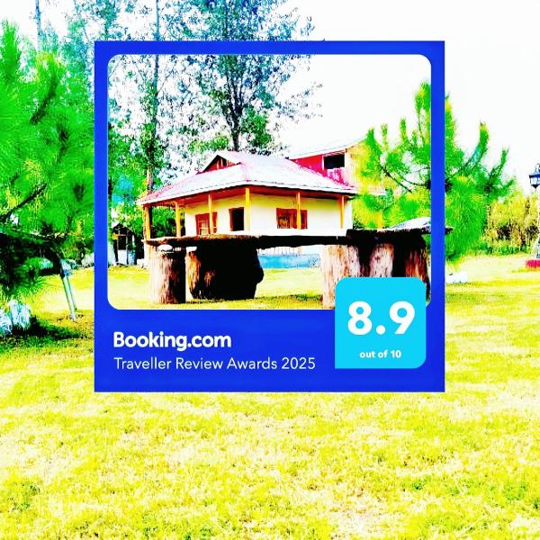 En la foto se muestra el objeto Wooden Attic cottage ubicado en la ciudad de Bisiān.