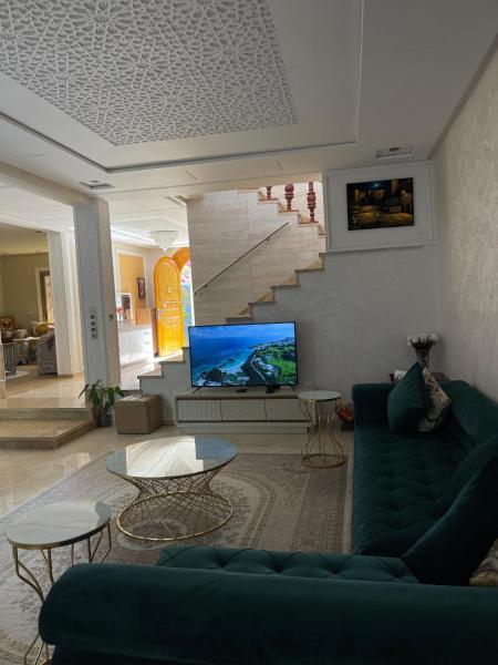 A la foto es mostra l'objecte Elegant Modern Villa with Pool situat a la ciutat de Kenitra.