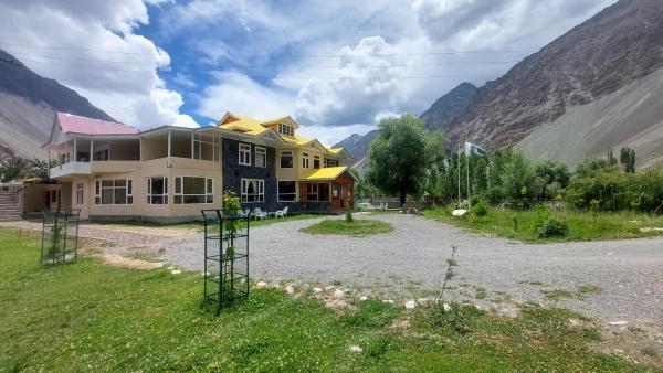 På billedet ses objektet Fort Hotel Yasin beliggende i byen Gupis.