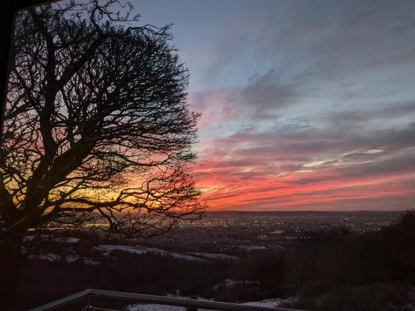A la foto es mostra l'objecte Cavehill city view situat a la ciutat de Belfast.
