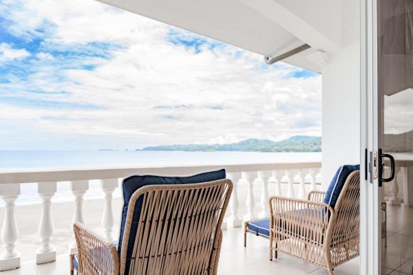 Fotografie 3: Sunset 303 - Ocean View 3 Br Condo